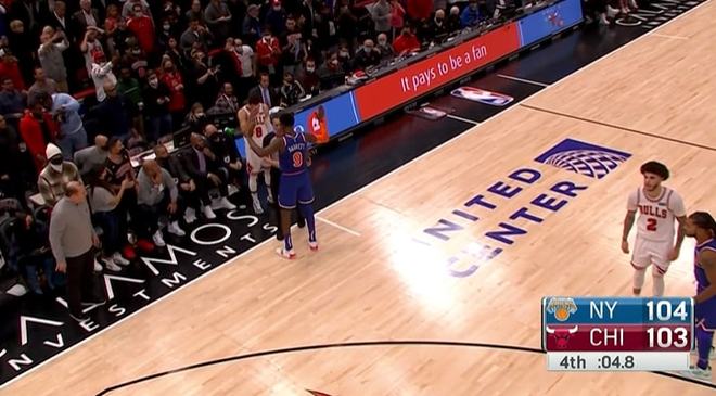 BB体育- 西亚卡姆遭遇二十持续失利，公牛教练压力巨大！观众掌声雷动