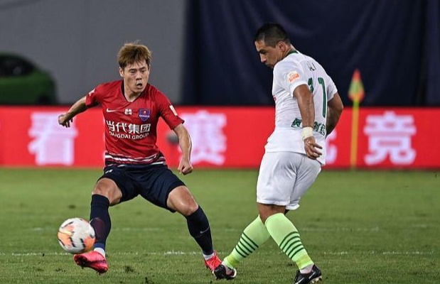 BB体育- 转折点新疆广汇止住颓势；中超赛前攻防权衡；信心回归；临场指挥获称赞