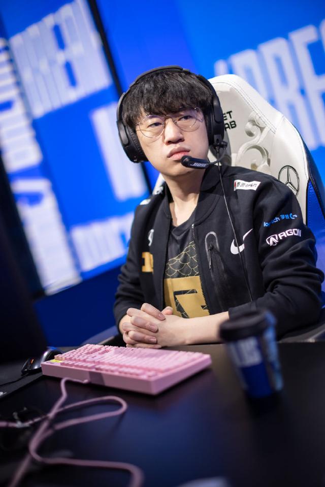 郭盈恩215人挑战完整版本 郭盈恩215人挑战完整版本